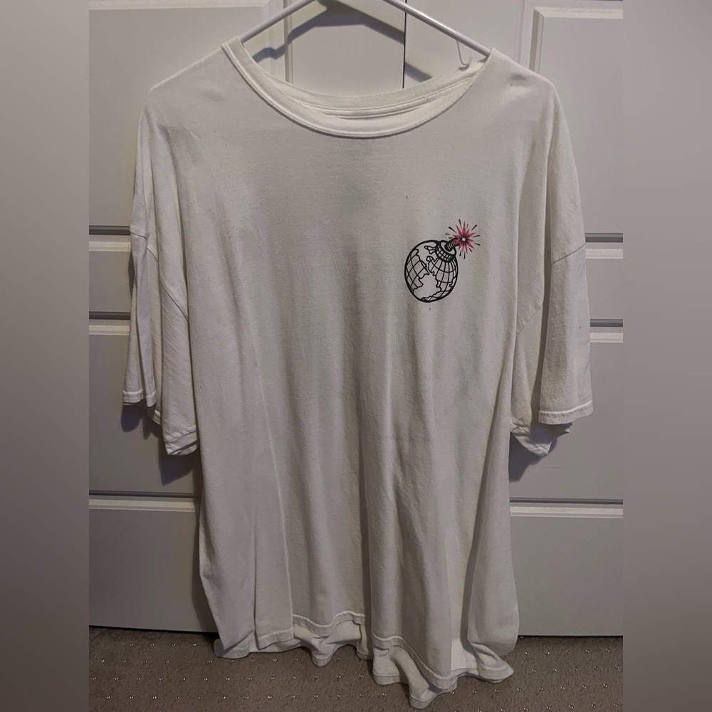 Empyre Bomb World Tee